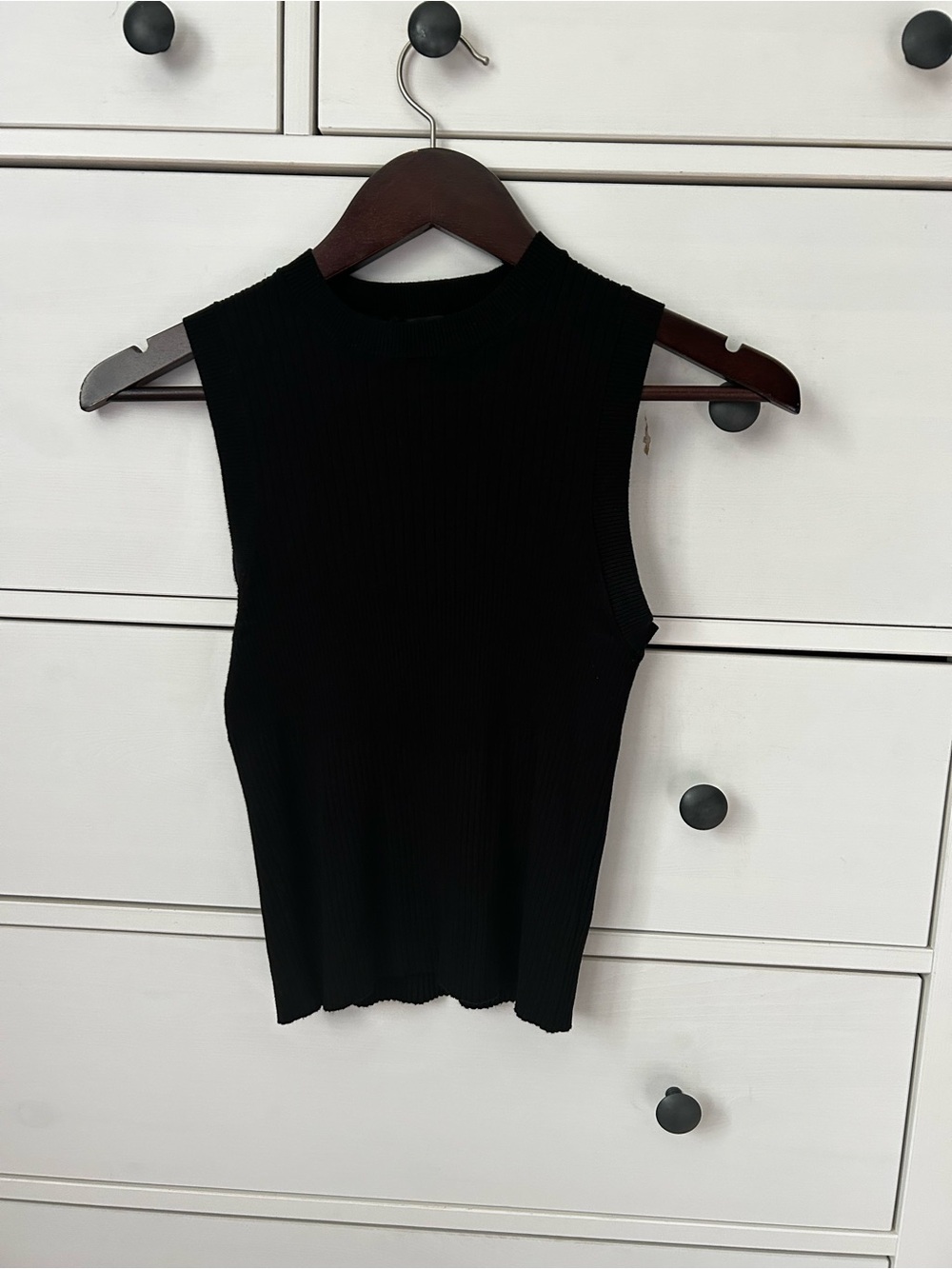 Dynamite Sleeveless Rib Knit Tank Top - Black